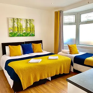 London Apartments, Private Bathrooms And Parking Apartamento